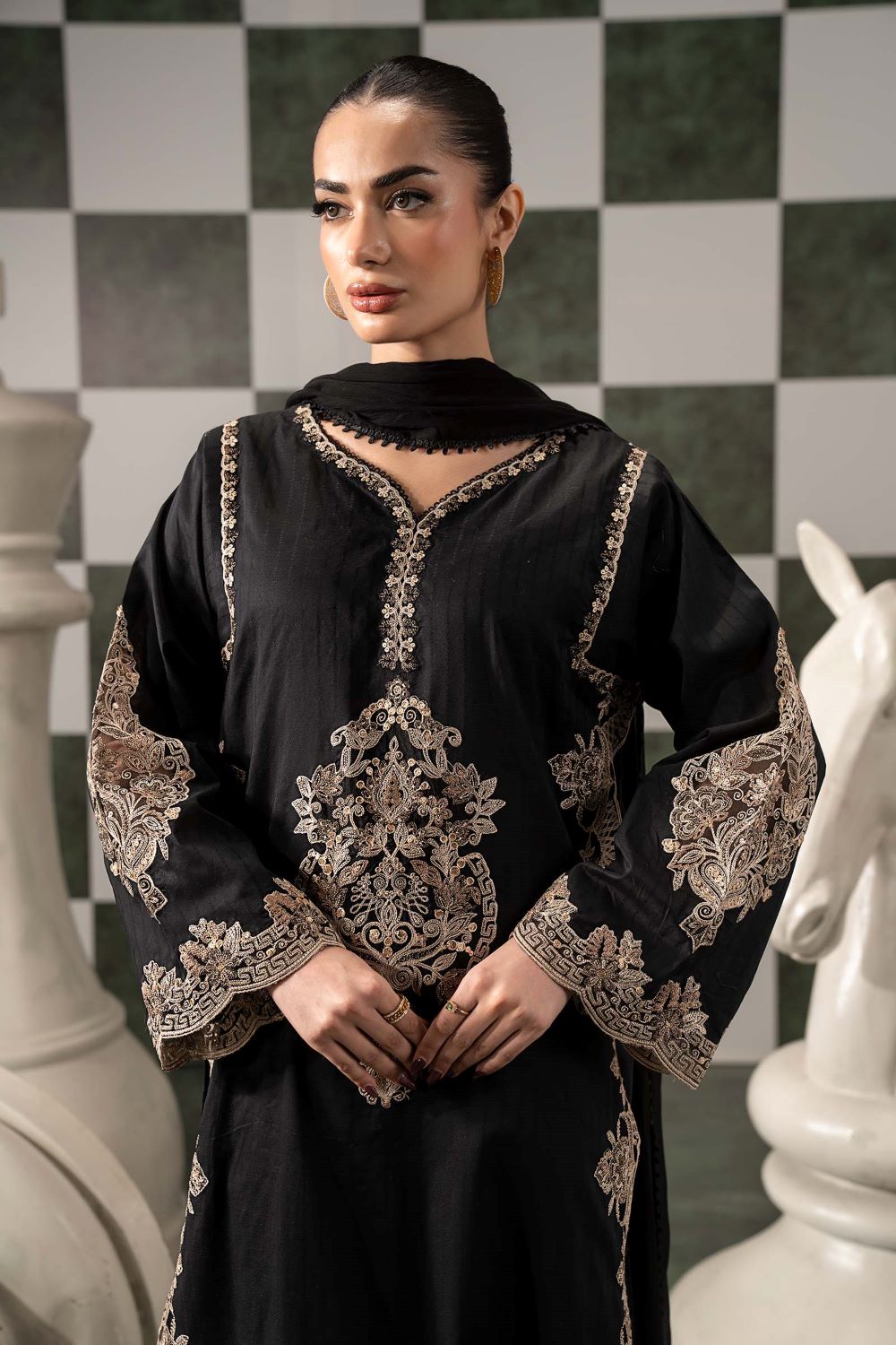 Maria.B |3 Piece Embroidered Dobby Lawn Suit | DW-EF26-20 | Ready to wear - Image 3