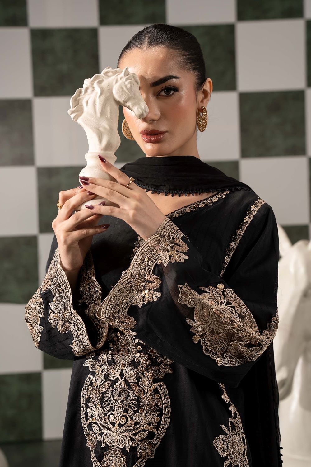 Maria.B |3 Piece Embroidered Dobby Lawn Suit | DW-EF26-20 | Ready to wear - Image 4