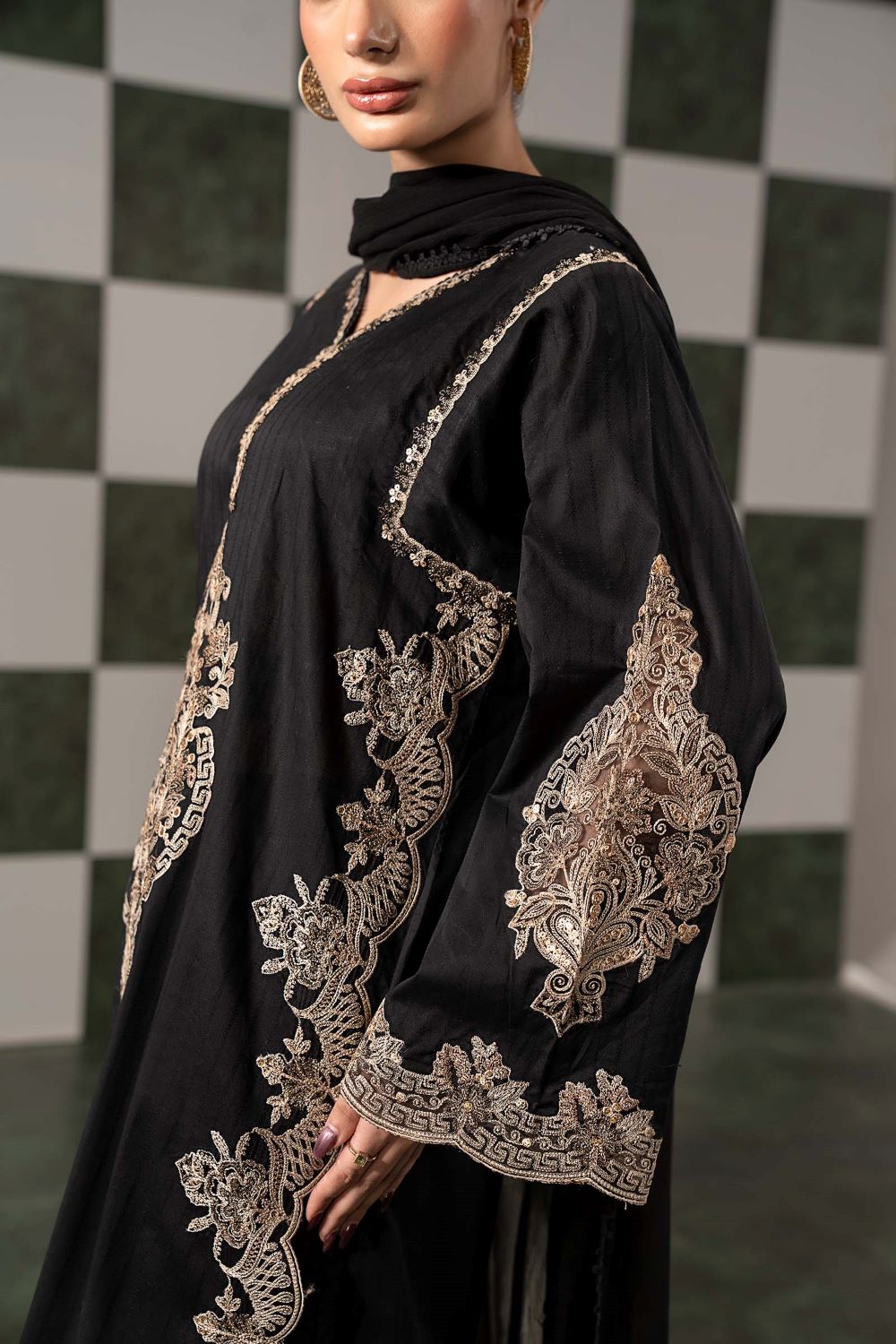 Maria.B |3 Piece Embroidered Dobby Lawn Suit | DW-EF26-20 | Ready to wear - Image 5