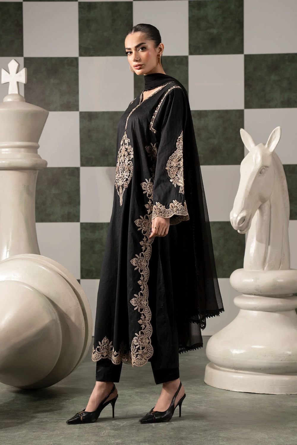 Maria.B |3 Piece Embroidered Dobby Lawn Suit | DW-EF26-20 | Ready to wear - Image 7