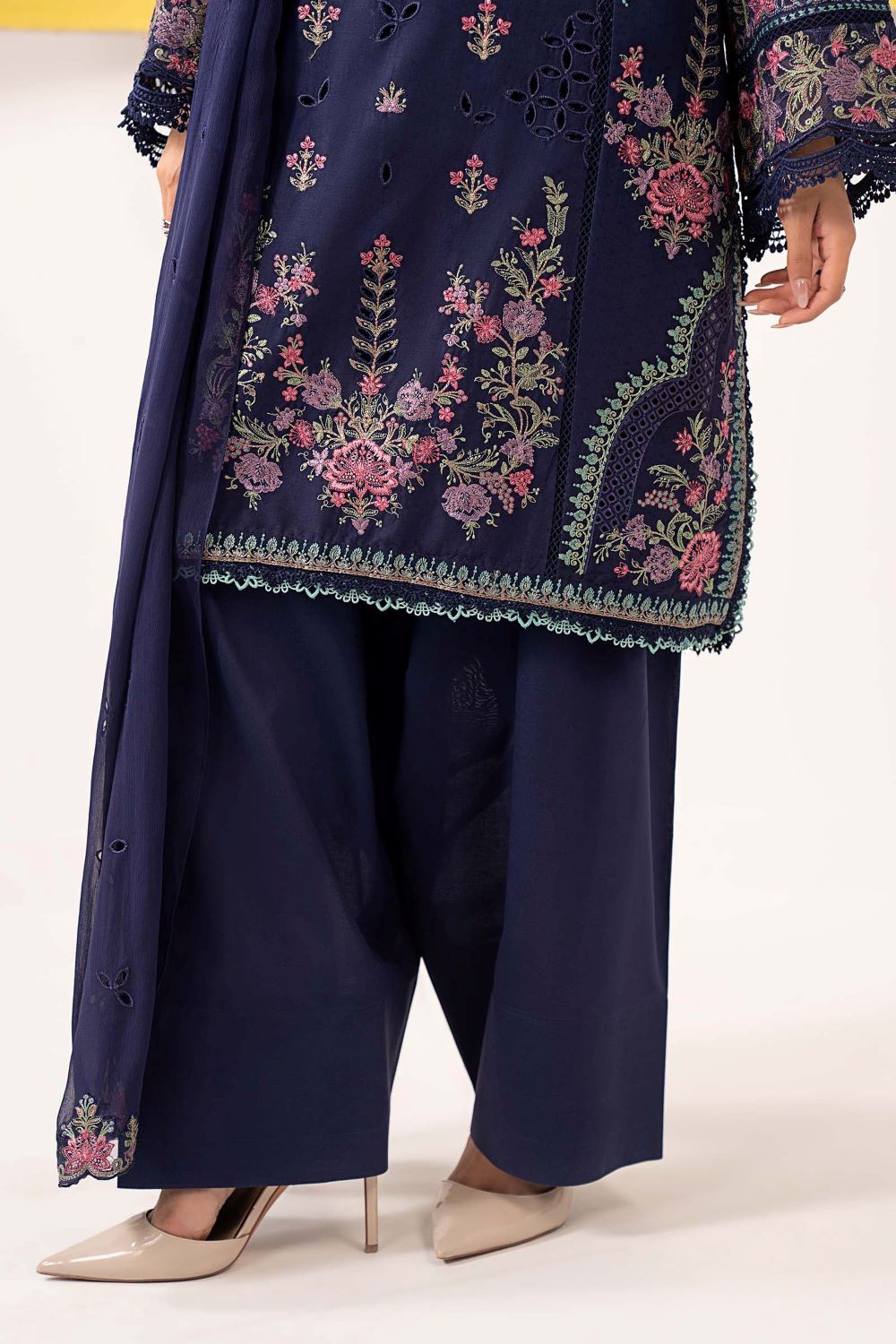 Maria.B |3 Piece Embroidered Dobby Lawn Suit | DW-EF26-24 | Ready to wear - Image 7
