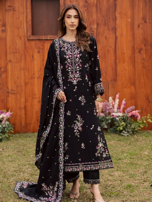 Pakistani Luxury dresses in UK online
