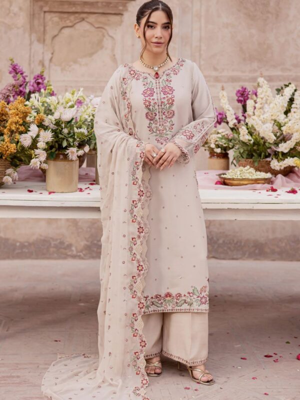 Pakistani Luxury dresses in UK online