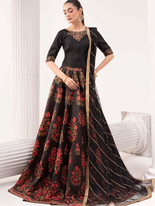Pakistani Luxury dresses in UK online