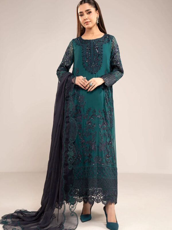 Pakistani Luxury dresses in UK online