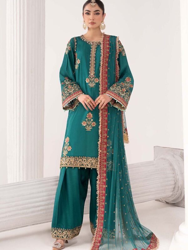 Pakistani Luxury dresses in UK online