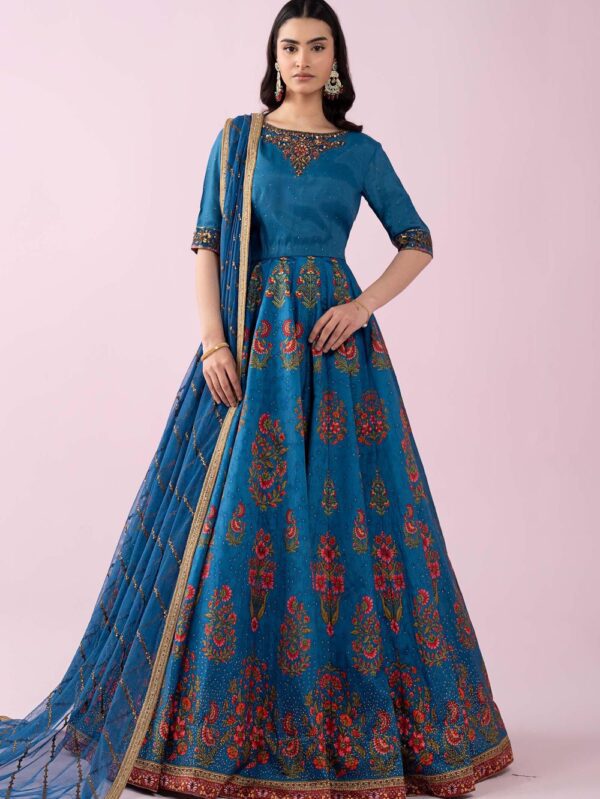 Pakistani Luxury dresses in UK online