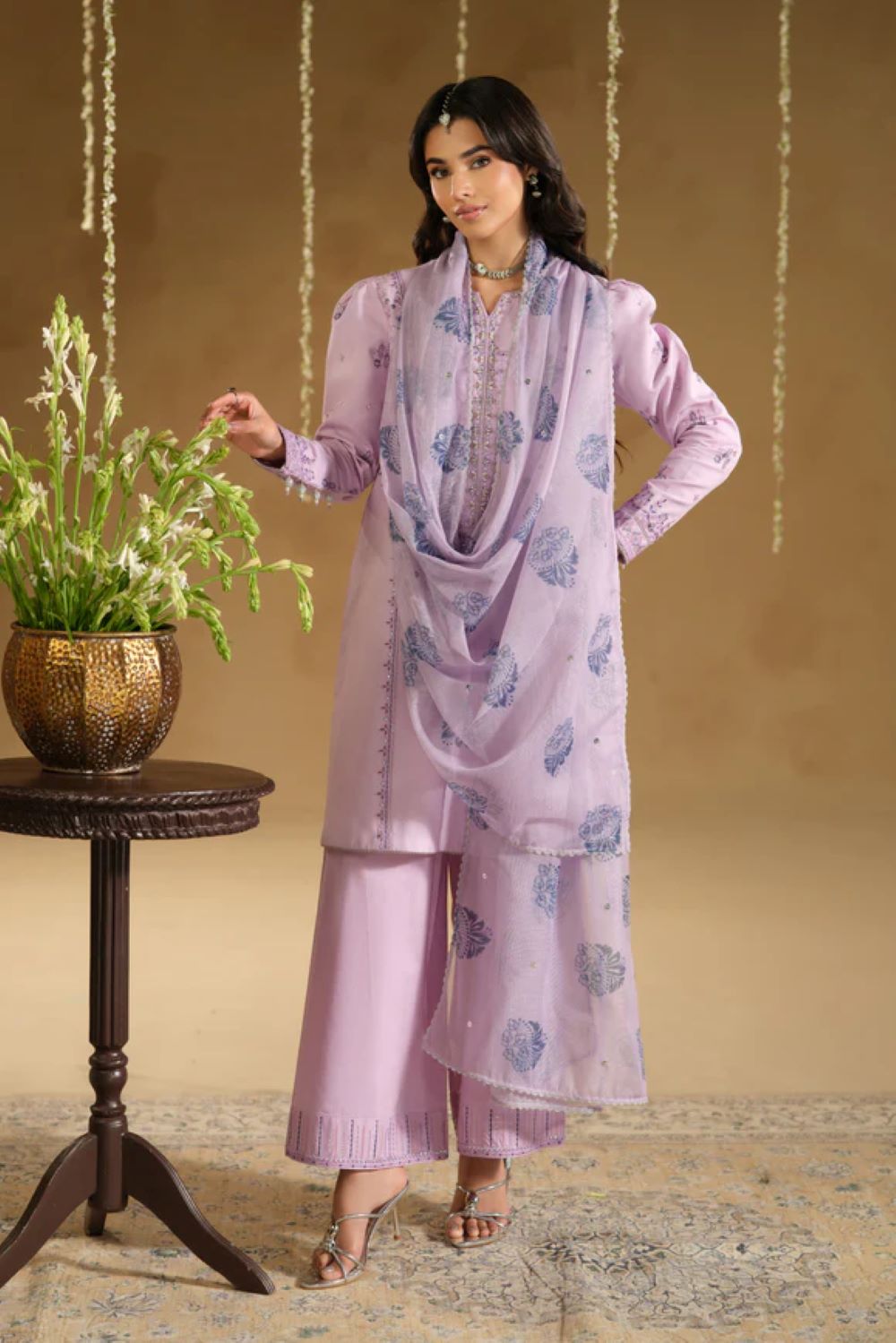 NAQSHI | Zimda- Luxury Pret/ Formal Wear | Ready To Wear - Image 2