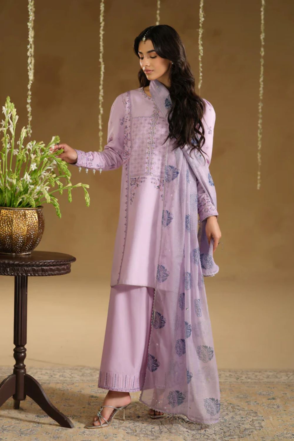 NAQSHI | Zimda- Luxury Pret/ Formal Wear | Ready To Wear - Image 3