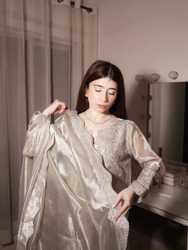 Luxury Formal Pakistani dress in Uk