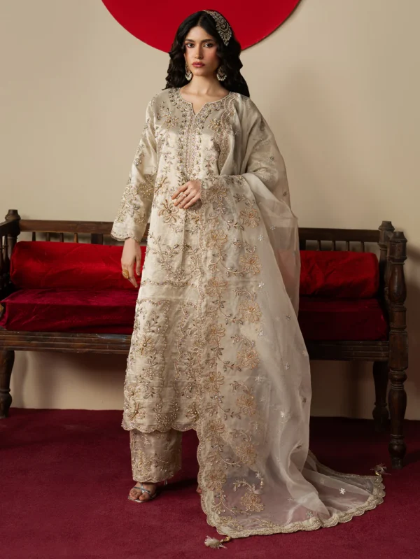 Pakistani Luxury dresses Festive collection in UK online