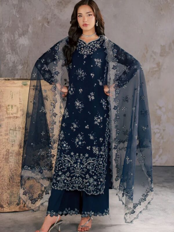 Pakistani Luxury dresses Festive collection in UK online