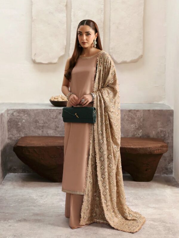 Pakistani Luxury dresses Festive collection in UK online