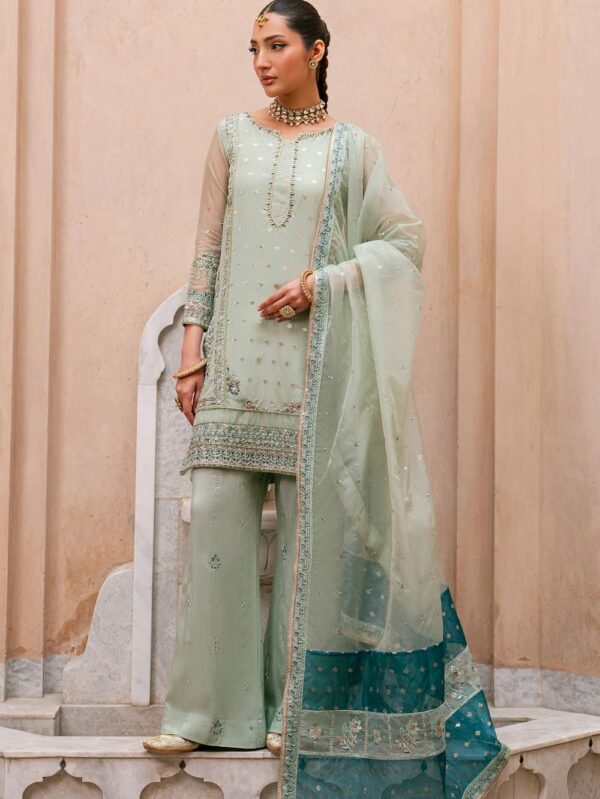 Pakistani Luxury dresses Festive collection in UK online